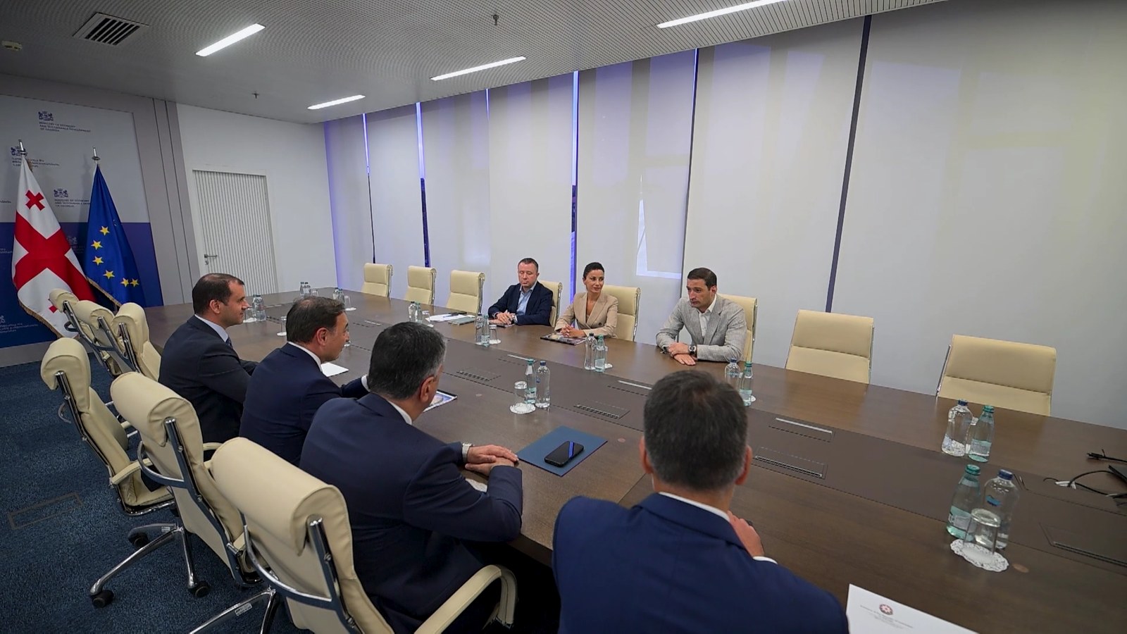 ეკონომიკის მინისტრი „პაშა ჰოლდინგის“ ხელმძღვანელობას შეხვდა