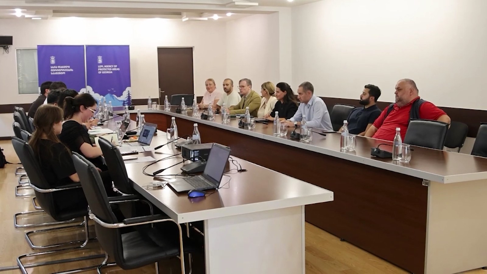 შეხვედრა კორეის ეროვნული პარკების კვლევითი ინსტიტუტის დელეგაციასთან