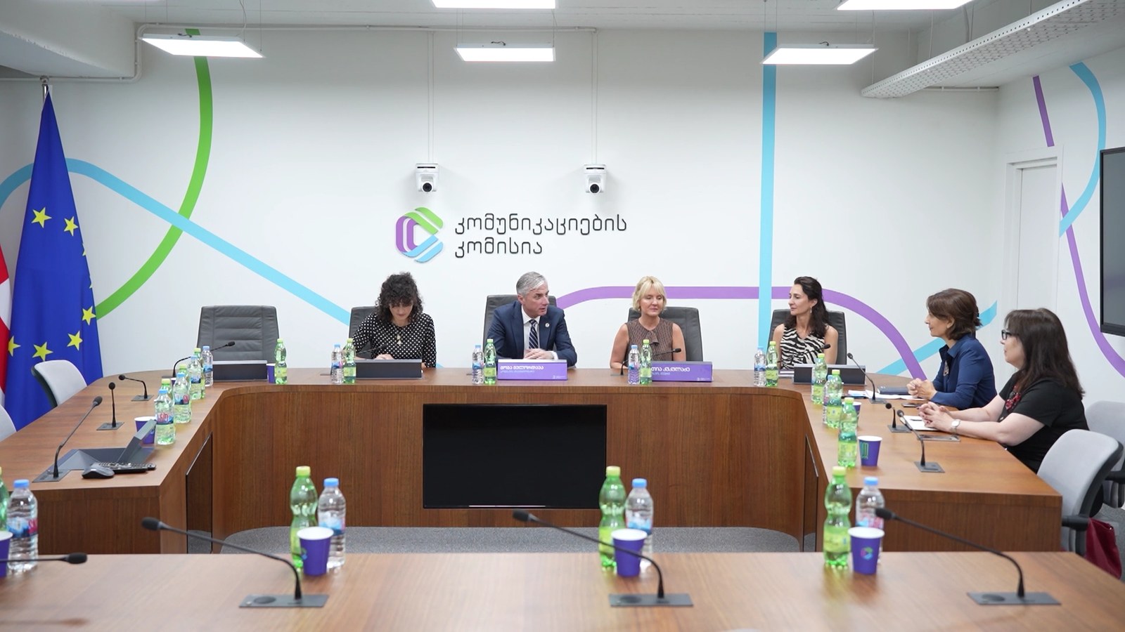 სამუშაო შეხვედრა კომუნიკაციის კომისიასა და UNICEF-ს შორის