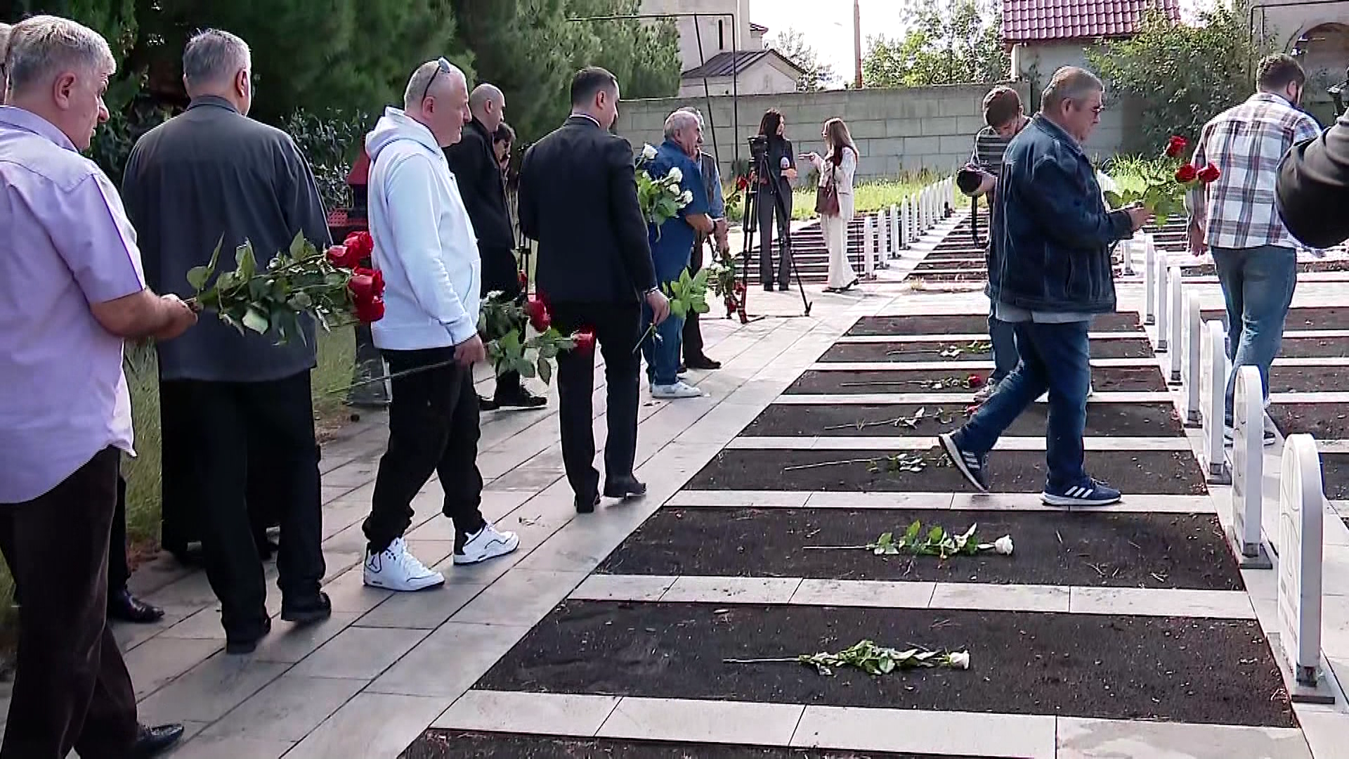 აფხაზეთის შეიარაღებული კონფლიქტის დროს სოხუმის ბაბუშერის აეროპორტში დატრიალებული ტრაგედიიდან 33 წელი გავიდა
