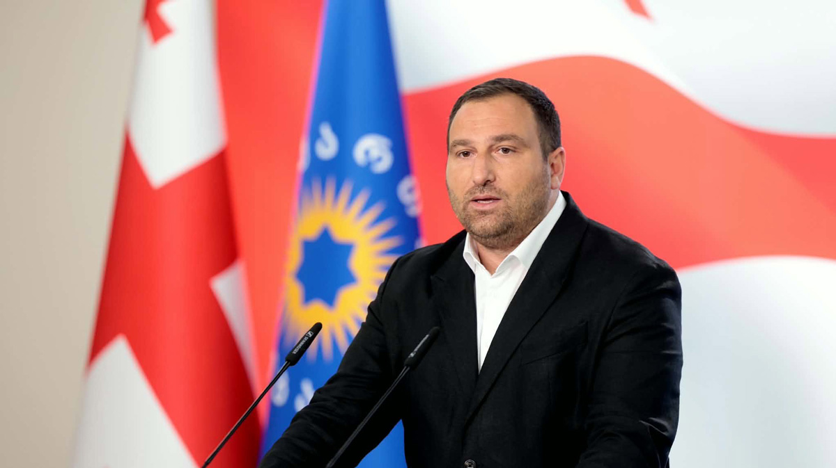 ირაკლი კირცხალია: მინდა, ირაკლი ღარიბაშვილს მივმართო, ბოლომდე დაემსგავსეთ სააკაშვილს, რომელიც გამუდმებით საკუთარ დამსახურებებზე საუბრობს და ფაქტობრივად, ახალი საქართველოს დაფუძნებას იჩემებს