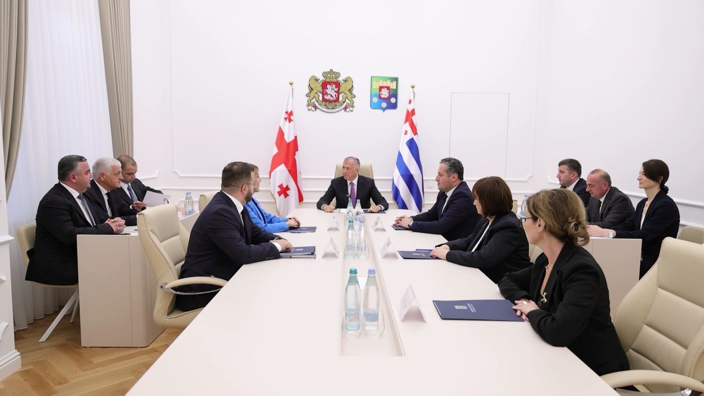 აჭარის მთავრობის თავმჯდომარის ზურაბ პატარაძის ხელმძღვანელობით მთავრობის სხდომა გაიმართა