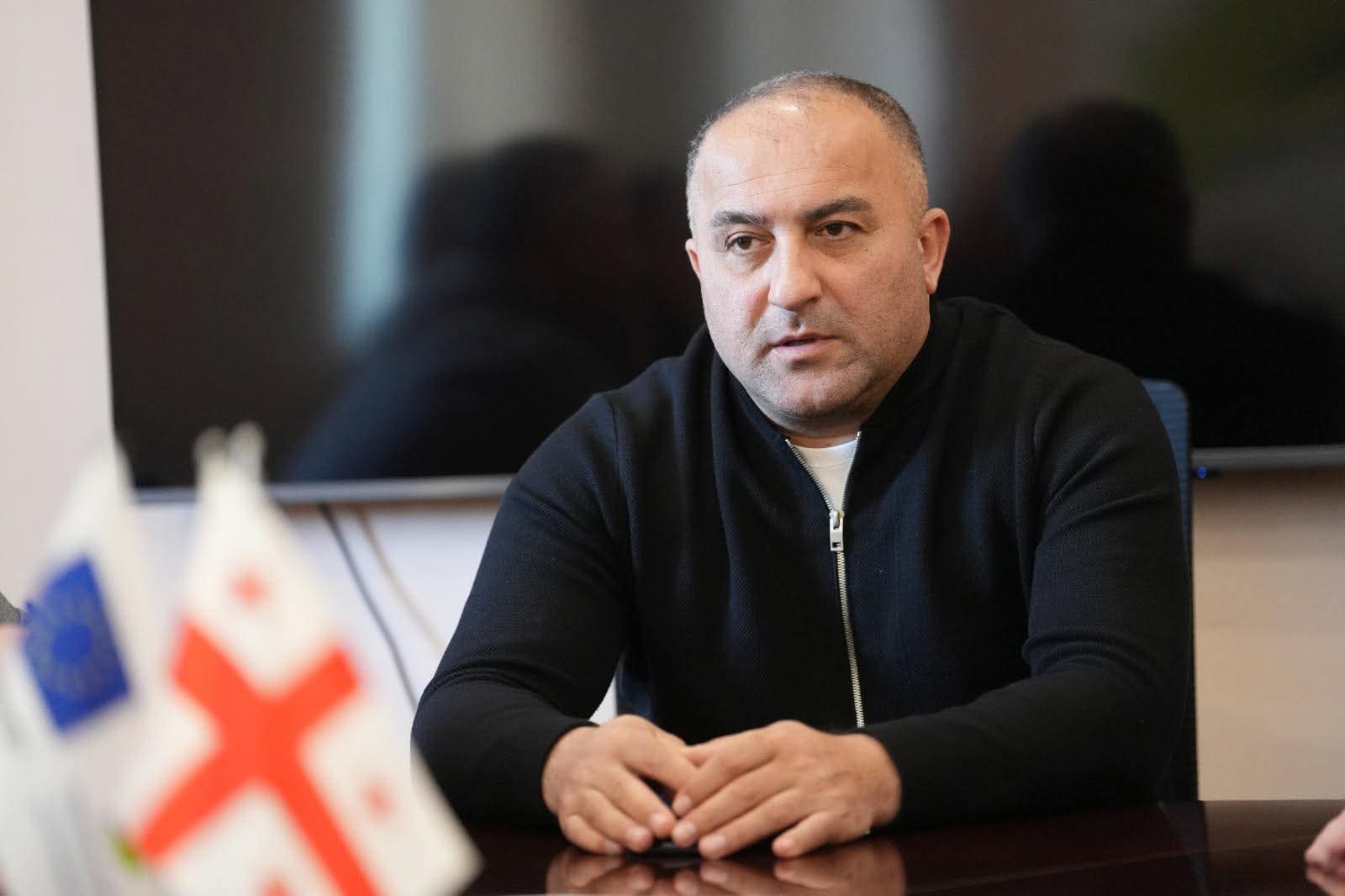დუშეთის მუნიციპალიტეტის 16 სოფლის 58 ოჯახში მზის მიკროსადგურები დამონტაჟდა, ასეთი სოციალური პროგრამები კი მნიშვნელოვანია მთის მოსახლეობის დამაგრებისთვის - დუშეთის მუნიციპალიტეტის მერი