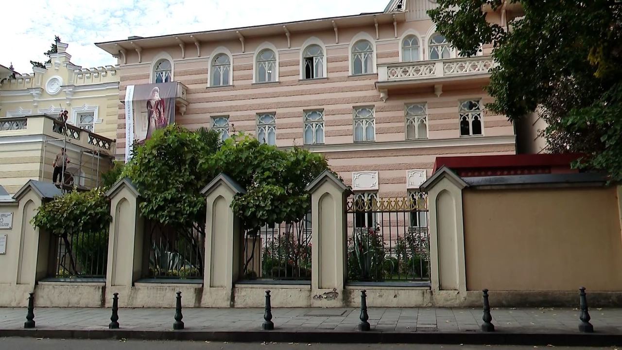 ხელოვნების სასახლეში დაცული ამერიკასთან დაკავშირებული კულტურული მემკვიდრეობა ფართომასშტაბიანი კვლევის საგანი ხდება