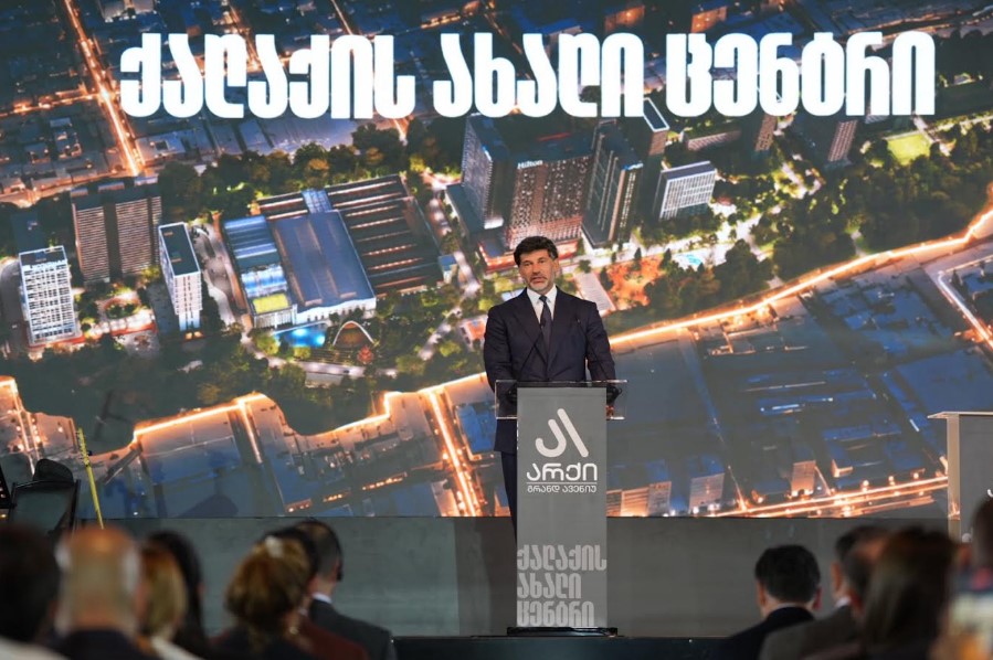 კახა კალაძე – ვფიქრობ, თბილისისთვის მნიშვნელოვანი ეტაპის დასაწყისია 21 ჰექტარზე გაშენებული თანამედროვე უბანი, რომელიც დედაქალაქის ურბანულ ცხოვრებას სულ სხვა მასშტაბს შესძენს