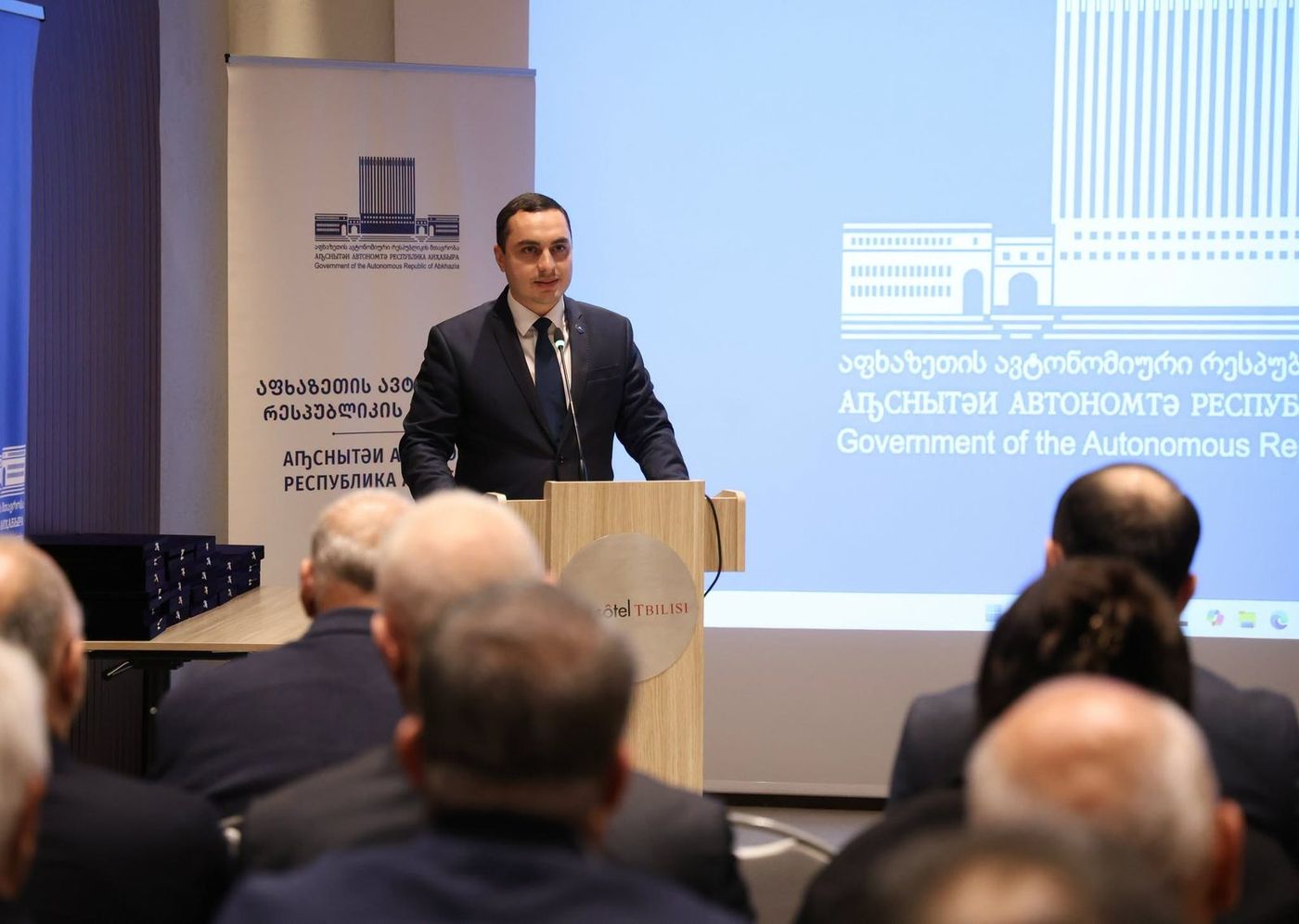 გიორგი ჯინჭარაძის გადაწყვეტილებით მკვეთრად გამოხატული შეზღუდული შესაძლებლობის მქონე I ჯგუფის დევნილი ვეტერანები 500-ლარიან ერთჯერად დახმარებას მიიღებენ