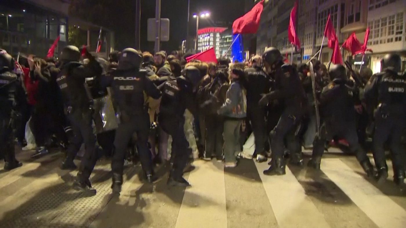 ესპანეთში პოლიციასა და დემონსტრანტებს შორის შეტაკებები მოხდა