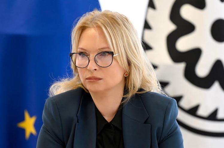 ნათია თურნავა: ჩვენი რეზერვები დოლარშია დენომინირებული, თუმცა, დივერსიფიკაციის პოლიტიკის ფარგლებში შევიძინეთ სხვა ვალუტებიც, მათ შორის ჩინური იუანიც, რაც რეზერვებს მეტ მდგრადობას მატებს