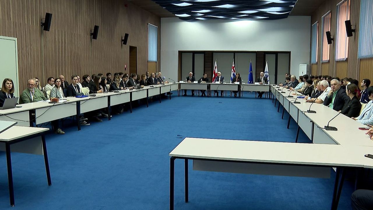 "საზღვაო კვლევები და განათლება გლობალურ კონტექსტში" - ბათუმის სახელმწიფო საზღვაო აკადემიაში VI საერთაშორისო სამეცნიერო კონფერენცია მიმდინარეობს