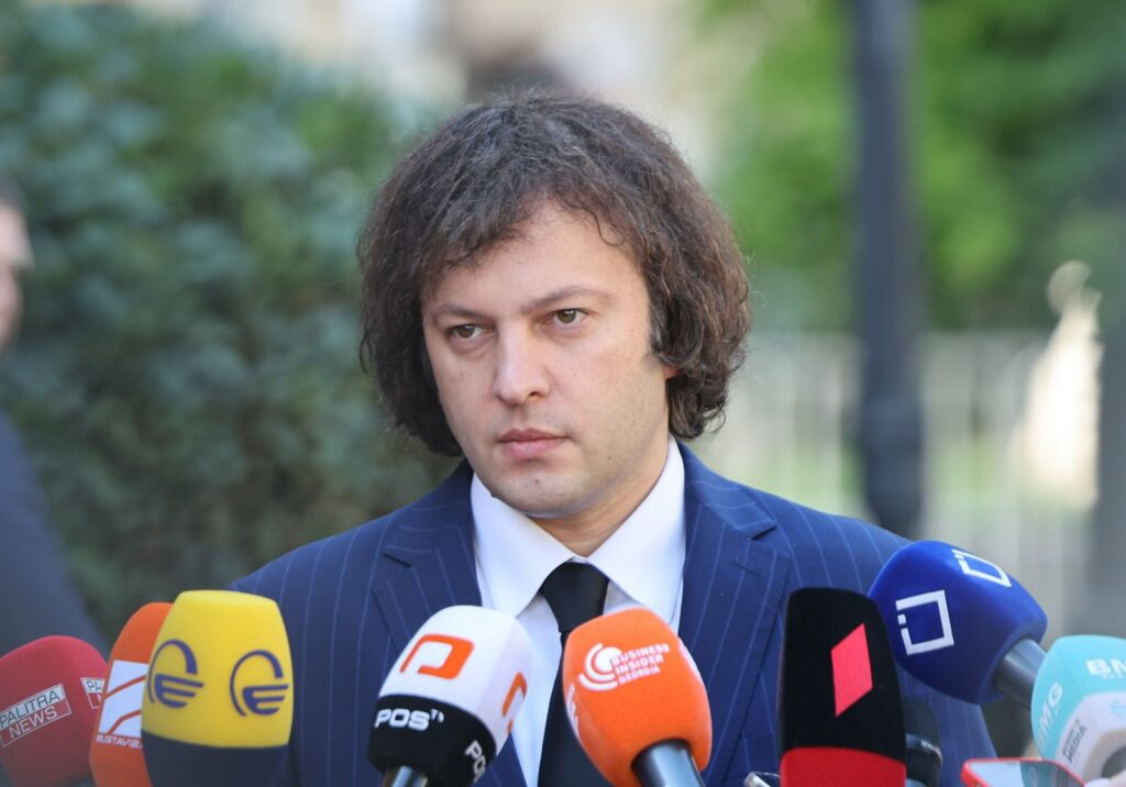 ირაკლი კობახიძე: პაატა ბურჭულაძის მხრიდან თუ იქნება აღიარება, ის ძალიან მარტივად დატოვებს საპატიმროს, ყოველგვარი მოთხოვნა უპირობო გათავისუფლების შესახებ ეწინააღმდეგება სამართლის უზენაესობის პრინციპს