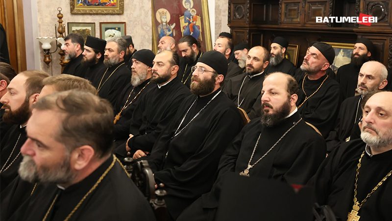 სასულიერო პირების ანაზღაურებაზე მინიმუმ 1.3 მილიონი ლარი დაიხარჯება სასკოლო კლუბებში