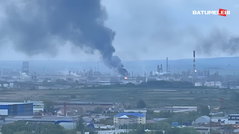 რუსეთში, ქალაქ პერმში დრონები „ლუკოილის“ ქარხანას დაესხნენ თავს