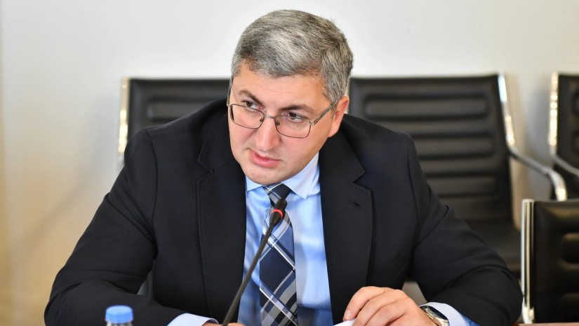 მთავრობა ეკონომიკის ზრდის პროგნოზს 6.8%-მდე ზრდის
