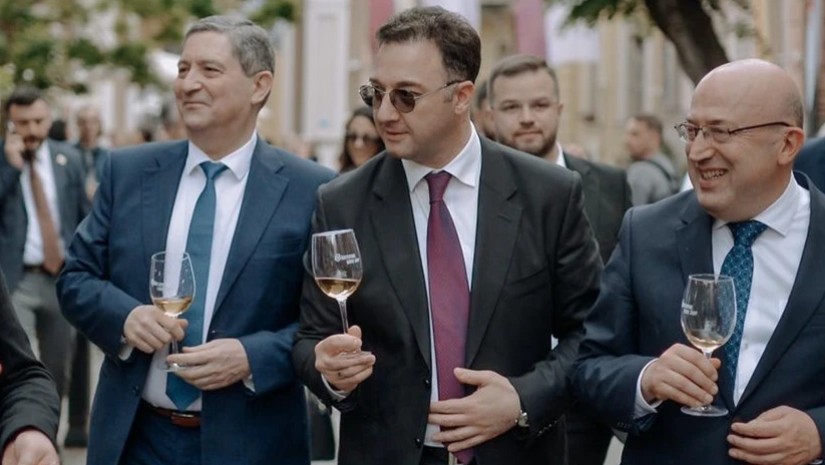 მევენახეების პროტესტის გამო, მთავრობა, ყურძნის შესასყიდ ფასს ზრდის