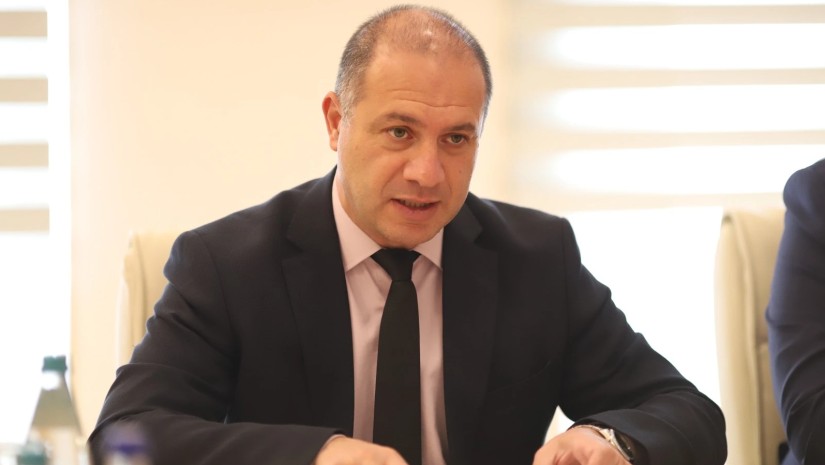 "ქვეყნის განათლების სისტემაში რეფორმები სწორი მიმართულებით ხორციელდება" - გივი მიქანაძე