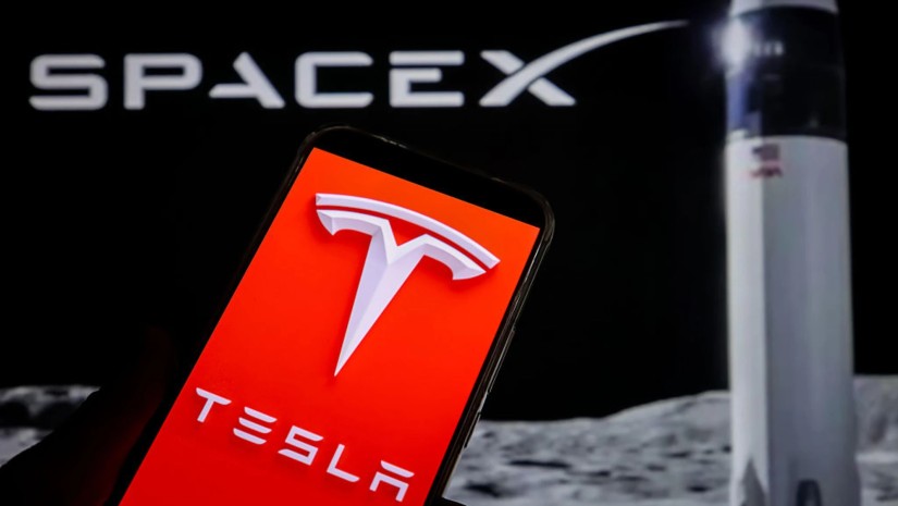 მასკმა Tesla-სა და SpaceX-ის საბჭოებს შესაძლო შერწყმის განხილვა დაავალა