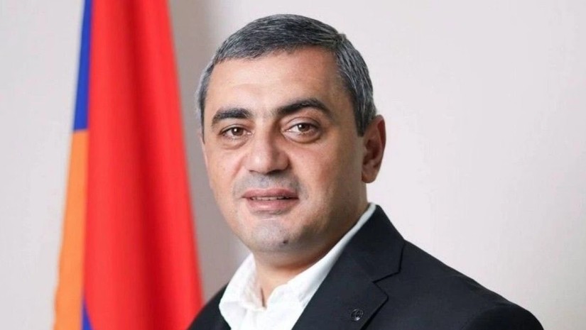 სომხეთში მოსყიდვის ბრალდებით ოპოზიციური პარტიის კანდიდატები, მათ შორის, არსენ გევორგიანიც დააკავეს