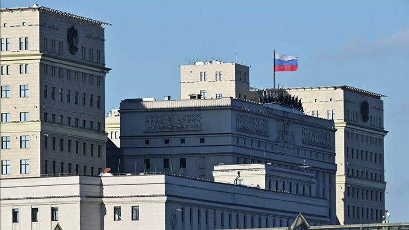 რუსეთის თავდაცვის სამინისტროს განცხადებით, რუსეთის საჰაერო თავდაცვის ძალებმა ღამით ქვეყნის სხვადასხვა რეგიონში 902 უკრაინული დრონი ჩამოაგდეს