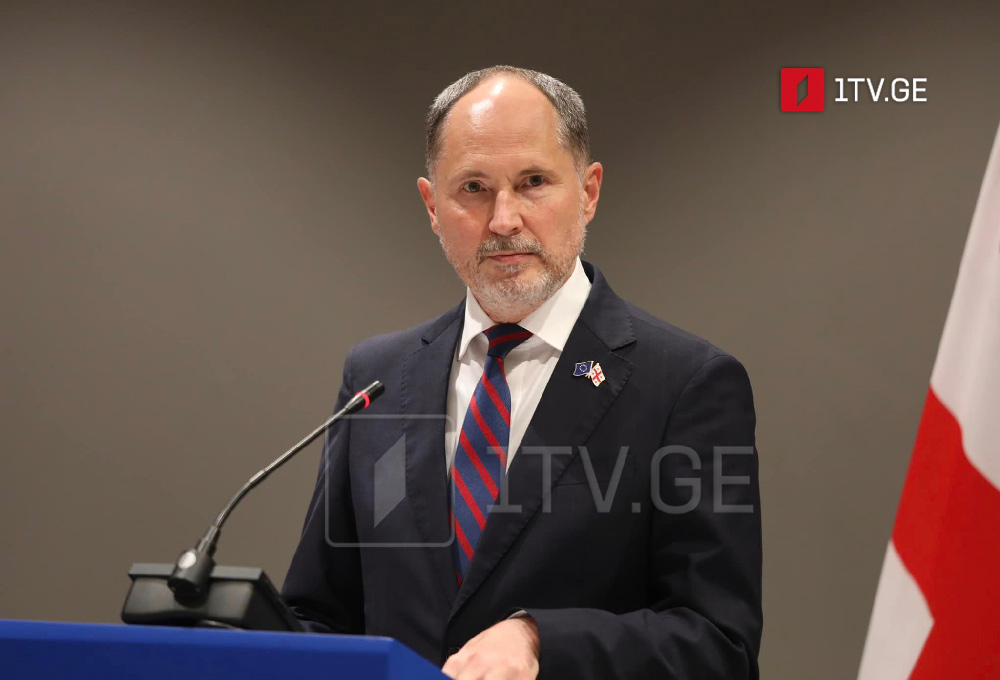 პაველ ჰერჩინსკი – ჩვენ ხშირად გვესმის, რომ საქართველოს თითქოს არჩევანის გაკეთება უწევს იდენტობის შენარჩუნებასა და ევროინტეგრაციას შორის, არ გიწევთ ასეთი არჩევანის გაკეთება, ეს ყალბი დილემაა
