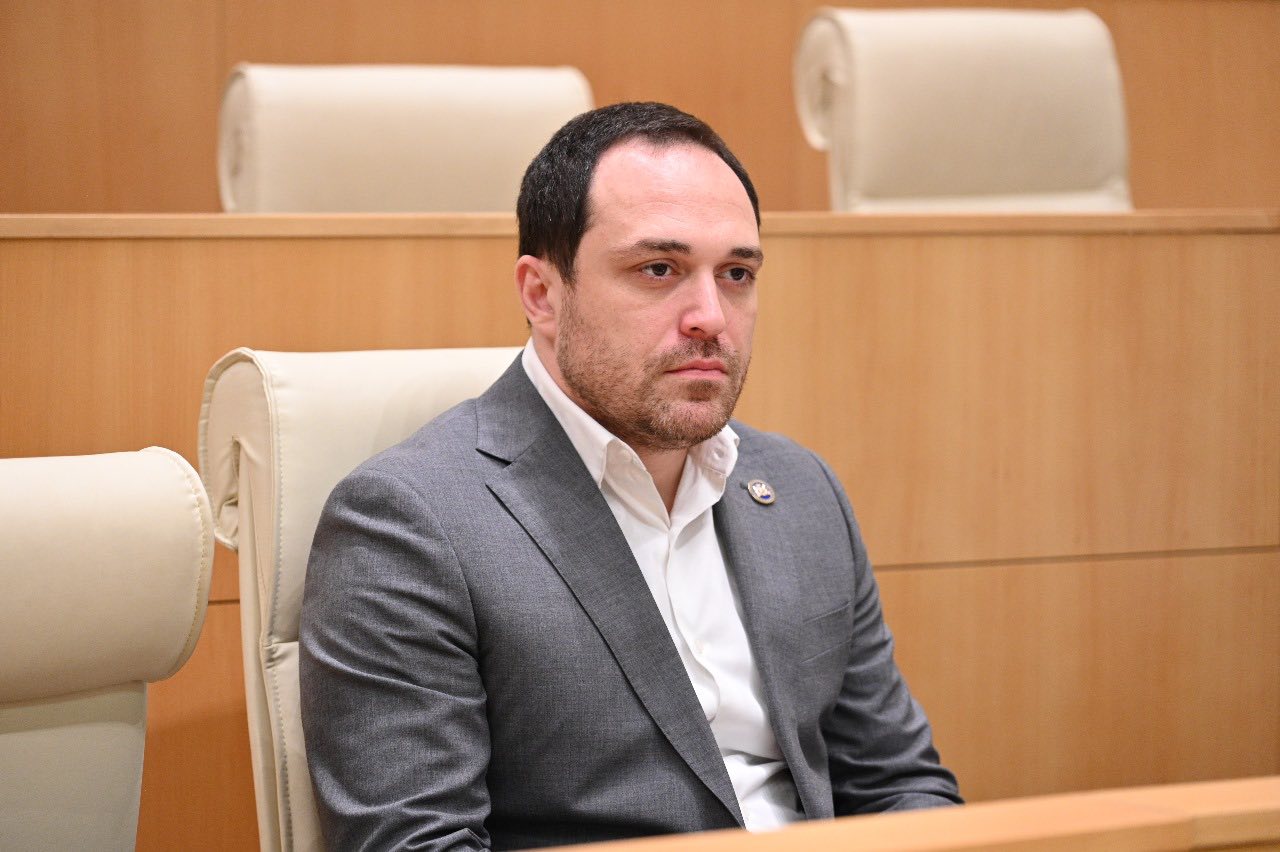 გიორგი გაბუნია – ქართული პოლიფონიური მუსიკა ვერ ეგუება რადიკალურ შეხედულებებსა და შეზღუდვებს, წარმოიდგინეთ, რამდენად რთულია, ესაუბროთ ერს, რომელიც არასდროს დაუშვებს ღირსების შელახვას