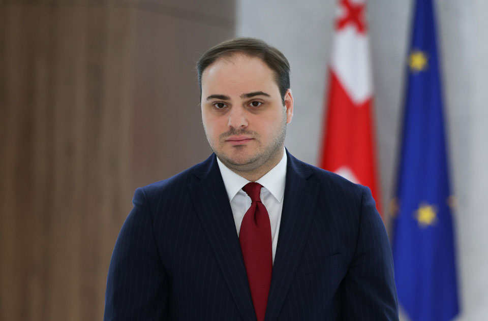 ლევან ჟორჟოლიანი – პრემიერ-მინისტრი შეხვდა თურქეთის პრეზიდენტს, სადაც განიხილებოდა პოლიტიკური და ეკონომიკური თანამშრომლობის ასპექტები, ირაკლი კობახიძემ ასევე მონაწილეობა მიიღო მრავალმხრივი პარტნიორობის სამიტში
