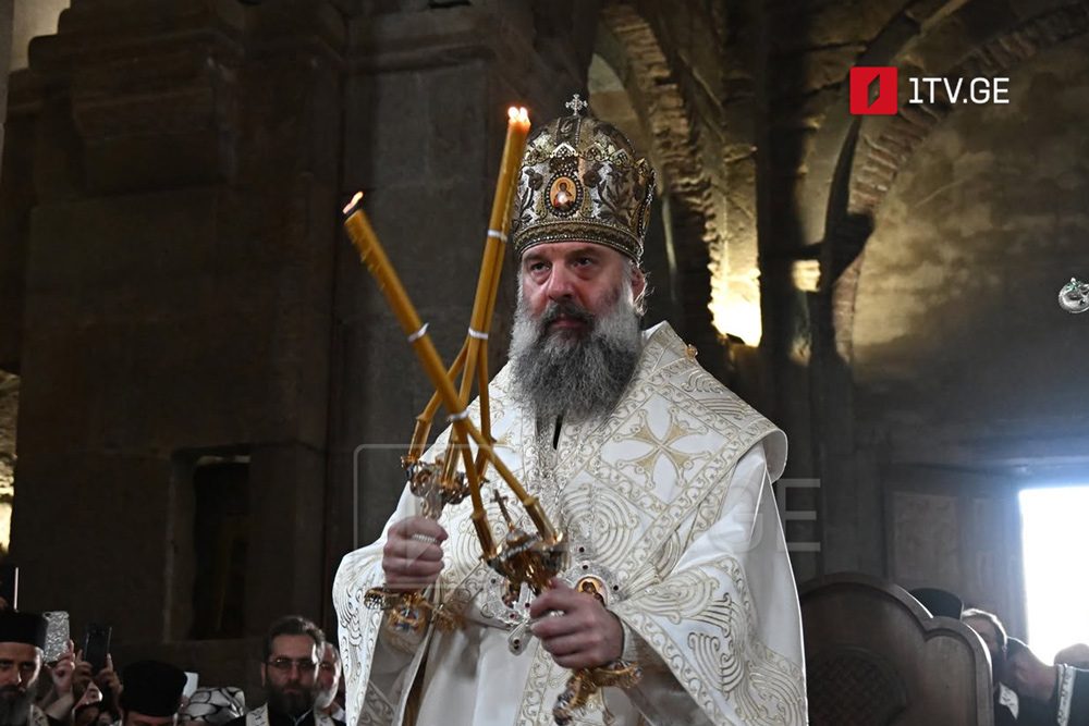 შიო მესამე – ამ სამყაროში არაფერი დაწერილა იმაზე დიდებული, რაც არის იოანეს სახარების პირველი თავი, სადაც ნათქვამია, რომ სიტყვა არის ღმერთი, სიტყვა ღვთისა არის ღმერთი და ეს სიტყვა იწოდებოდა იესო ქრისტედ