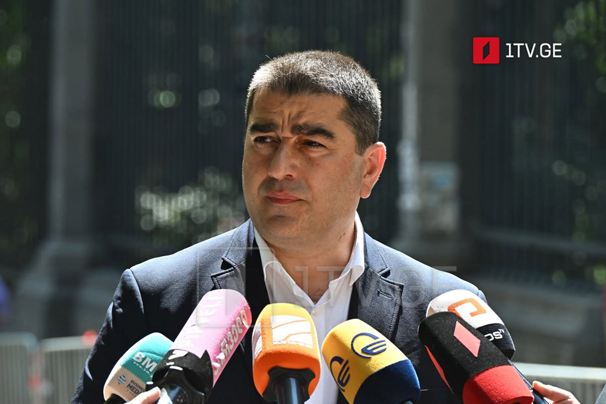 შალვა პაპუაშვილი – ევროპარლამენტში საბჭოთა მენტალიტეტის, გორბაჩოვის თანამოაზრეებს ვხედავთ, რომლებმაც დრო იხელთეს და ქართველ ხალხზე შურს იძიებენ, პირადი ზიზღი აქვთ ქართველი ხალხის მიმართ