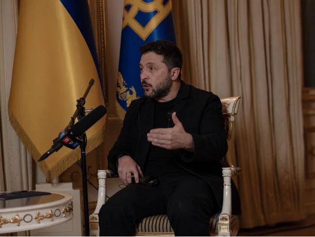 ზელენსკი: აშშ-მა უკრაინა გააფრთხილა, რომ რუსეთის ნავთობგადამამუშავებელ ქარხნებზე დარტყმების გაგრძელების შემთხვევაში შესაძლოა დაზვერვის მონაცემების გაზიარება შეწყვიტოს