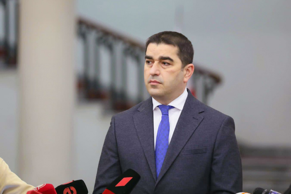 შალვა პაპუაშვილი: მაშინ, როდესაც საქართველო ისეთი დამოუკიდებელია, როგორიც მისი დამოუკიდებლობის 35 წლის განმავლობაში არ ყოფილა საკუთარ გადაწყვეტილებებში, როგორც ხალხი, ისე მისი არჩეული ხელისუფლება, დღესაც ვხედავთ, თუ რა გააფთრებული წნეხია საქართველოზე მხოლოდ იმიტომ, რომ სარჩელით მიმართეს პარლამენტის წევრებმა საკონსტიტუციო სასამართლოს