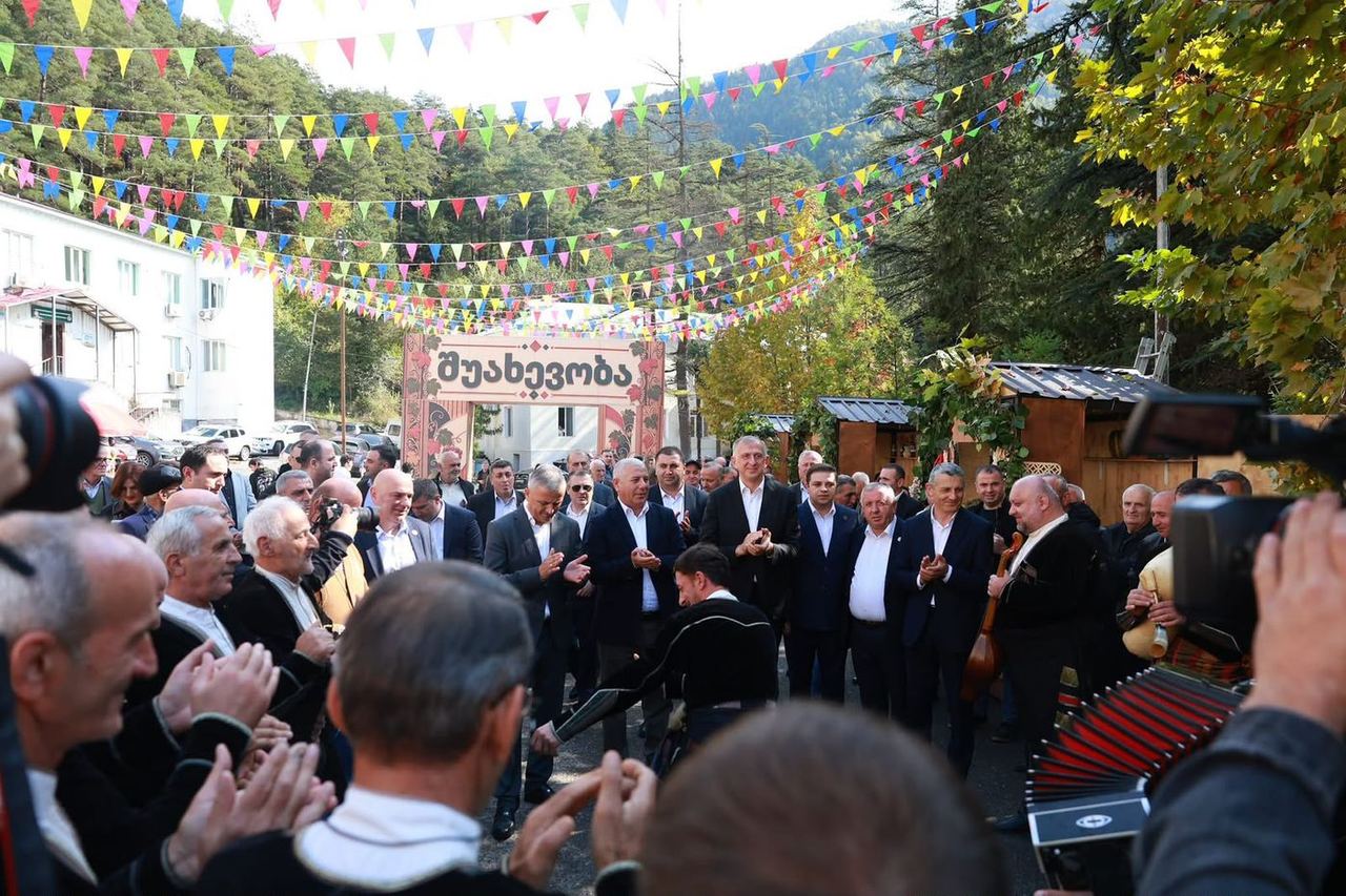 აჭარის მთავრობის თავმჯდომარე ზურაბ პატარაძე სახალხო დღესასწაულს „შუახევობას“ დაესწრო