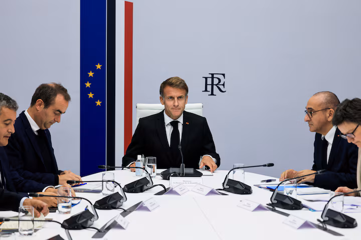 საფრანგეთის შს მინისტრმა მასობრივი პროტესტების ფონზე გადადგომის შესახებ განცხადება შეიტანა, თუმცა მაკრონმა ის არ მიიღო