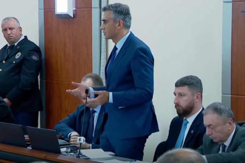 გიორგი კახიანი ანა წითლიძეს: ძალიან დიდი ტყუილია თქვენი რეპლიკა - არ მინდა გავიხსენო და ვისაუბრო იმაზე, რამხელა წნეხის და ზეწოლის ქვეშ იყო ჩემი ოჯახი თქვენი ხელისუფლების პირობებში