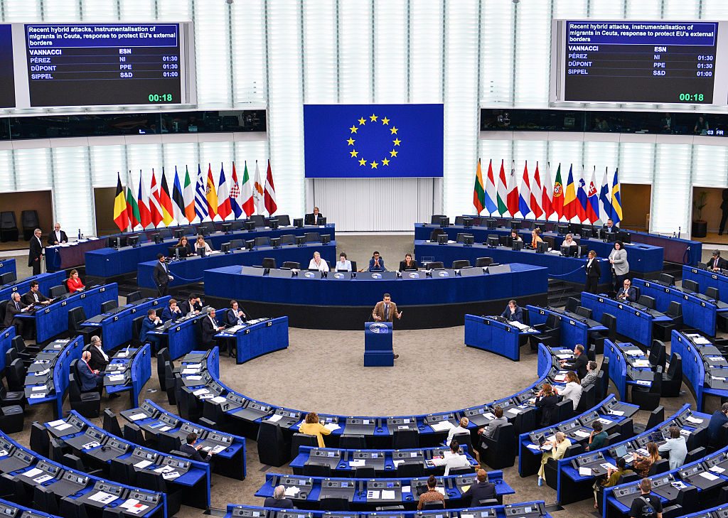 Rapporteur: ევროპარლამენტში ულტრამემარჯვენე ჯგუფის ოფისებში ჩხრეკა ჩატარდა - საქმე 4,3 მილიონ ევროზე მეტის შესაძლო მითვისებას ეხება