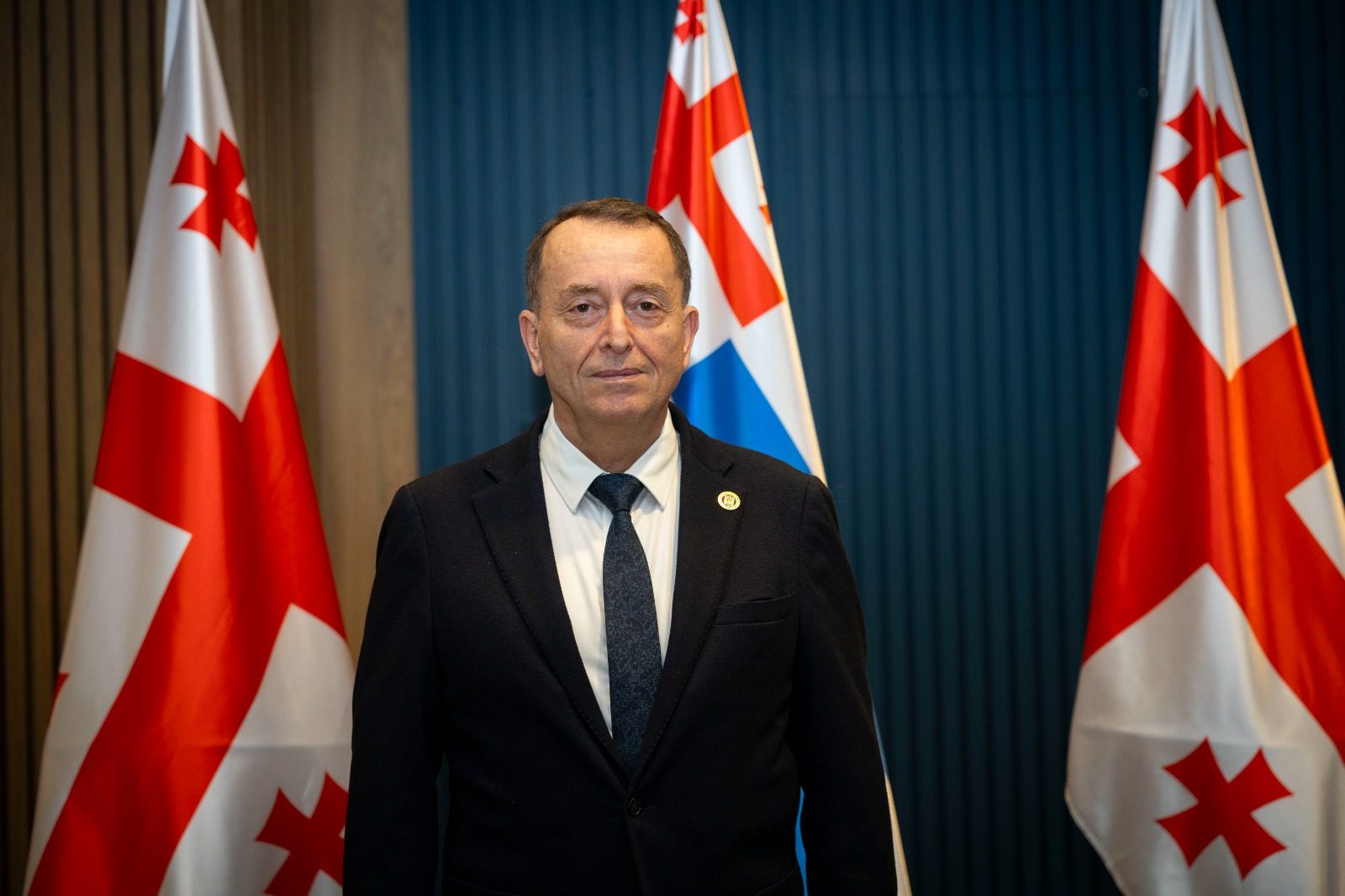 ილია ვერძაძე: საფრანგეთის სენატში 348 წევრია. როდესაც საქმე ქვეყნის უსაფრთხოებას შეეხო, სენატმა ე.წ. „რუსული კანონი“ 340 ხმით, 0-ის წინააღმდეგ დაამტკიცა. აი, რატომ არ გვყავს საქართველოში რეალური ოპოზიცია! ეს ფაქტი ზუსტად აჩვენებს, რატომ არის აუცილებელი საკონსტიტუციო სასამართლოში მიმდინარე პროცესი