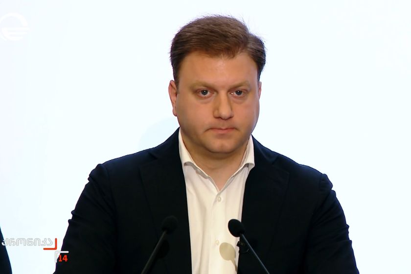 ვატო შაქარიშვილი: „პროევროპული“ პარტიები ვართო ხომ აცხადებენ, ბოლომდე ევროპული სტანდარტით უნდა მივუდგეთ და ესპანეთის გამოცდილება გამოვიყენოთ, როდესაც „ბატასუნას“ აკრძალვასთან ერთად აღნიშნული პარტიის კუთვნილი ყველა ფინანსური და მატერიალური აქტივის კონფისკაცია მოხდა