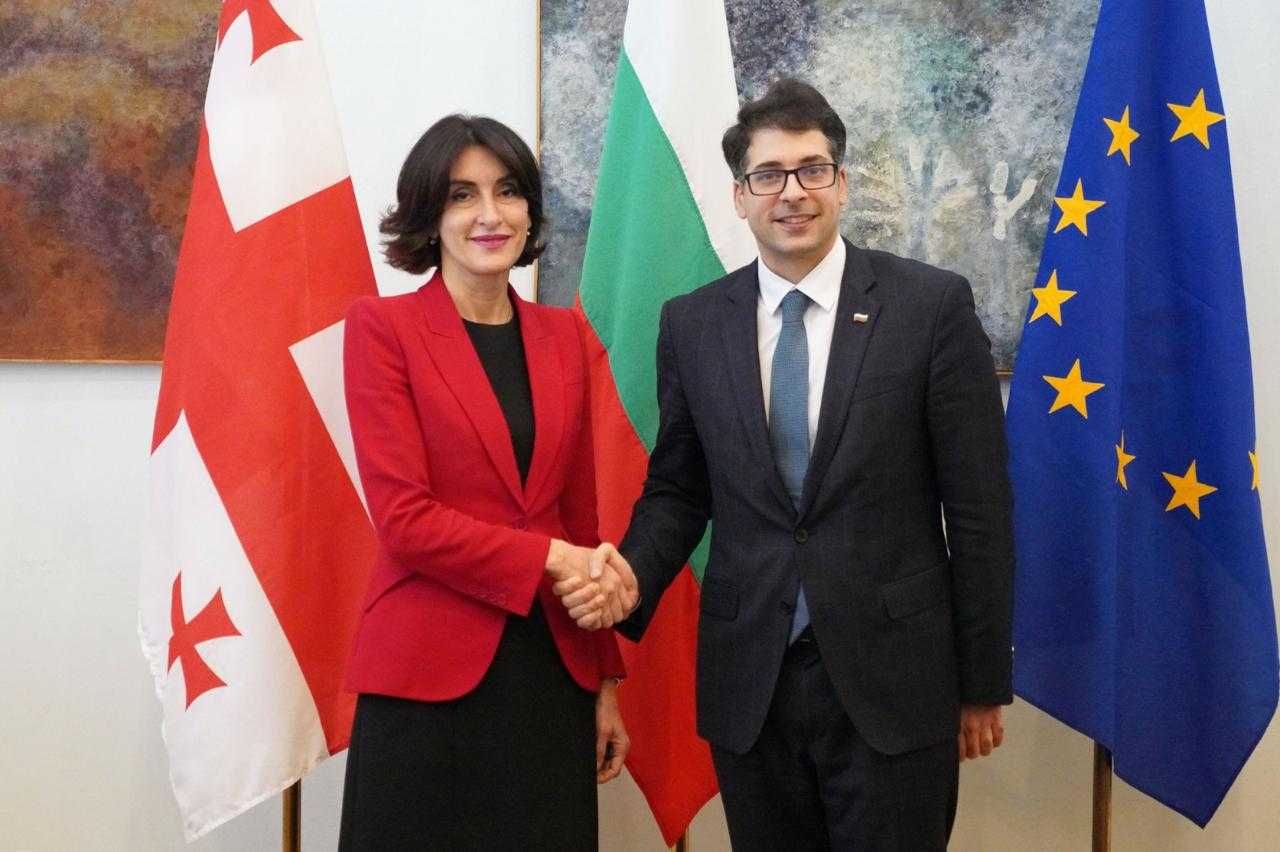 ვიცე-პრემიერი, საგარეო საქმეთა მინისტრი მაკა ბოჭორიშვილი ბულგარეთის რესპუბლიკის ვიცე-პრემიერს, ატანას პეკანოვს შეხვდა