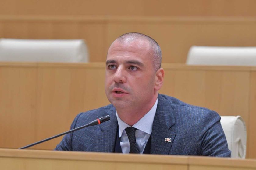 ლევან მაჭავარიანი რადიკალურ ოპოზიციაზე: ყველაფერი ემსახურება იმას, რომ ქვეყანაში იყოს დესტაბილიზაცია, მუდმივი რყევა. მათ არ აინტერესებთ არჩევნები, არ აინტერესებთ საარჩევნო შედეგები. მათ თავიდან ბოლომდე თავიანთი უცხოელი პატრონები უტარებენ წინასაარჩევნო კამპანიებსაც