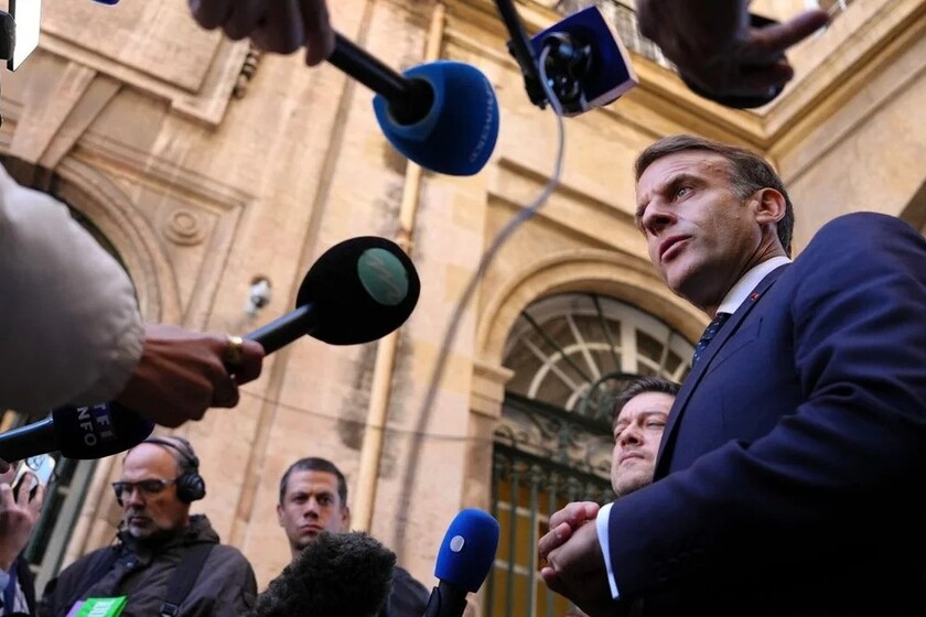 მაკრონი: ნორმალური არ არის, რომ საპრეზიდენტო არჩევნებამდე ექვსი თვით ადრე ჩვენი ქვეყანა ასეთ მღელვარებაშია - 17 ოქტომბერი არასდროს განმეორდება