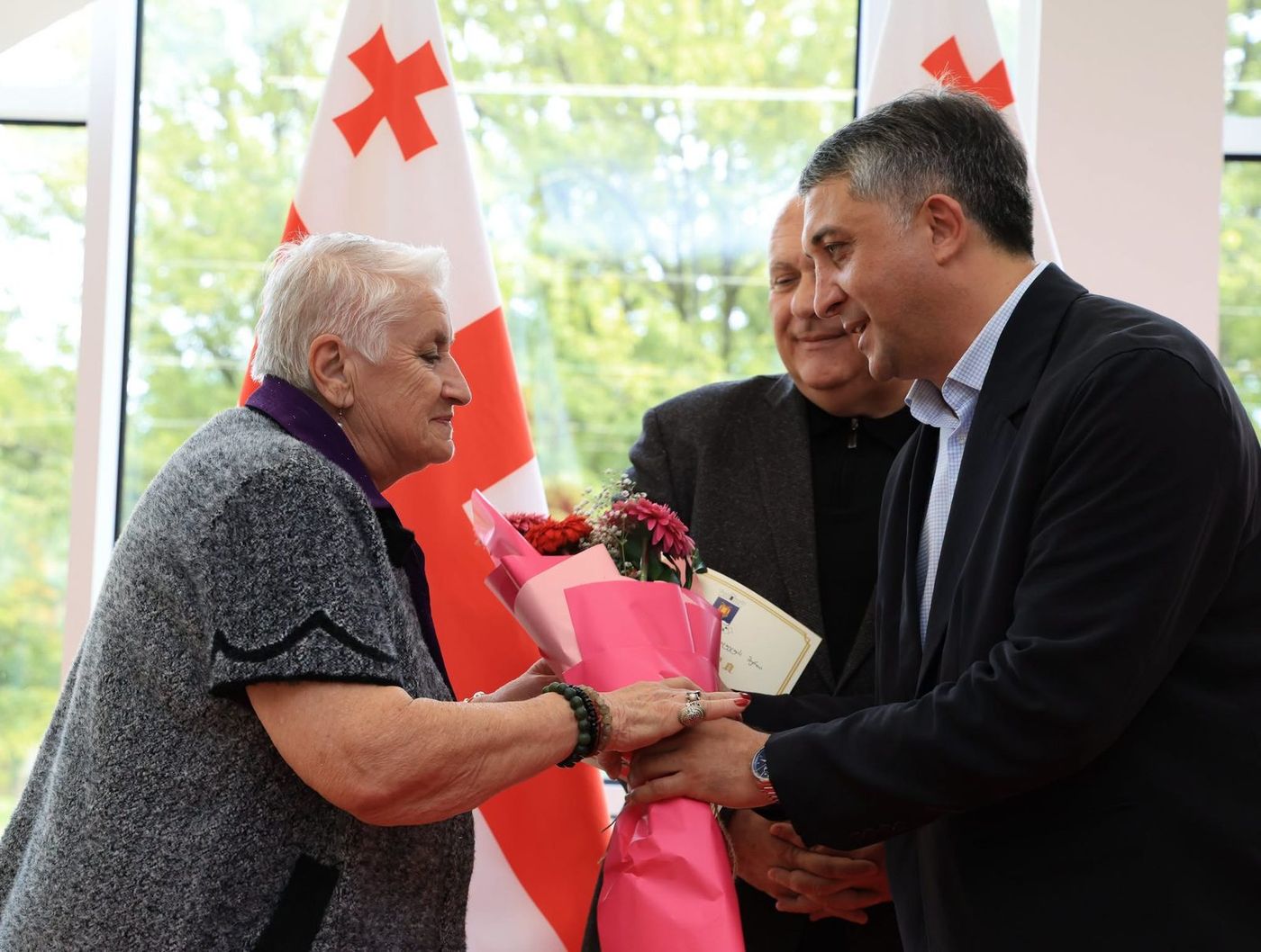 ზუგდიდში წარმატებული პედაგოგები დააჯილდოვეს
