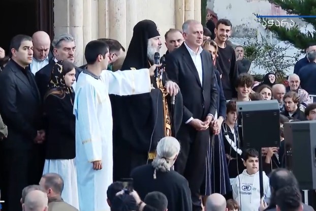 საქართველოს კათოლიკოს-პატრიარქმა შუახევში 1300-ზე მეტი ადამიანი მონათლა