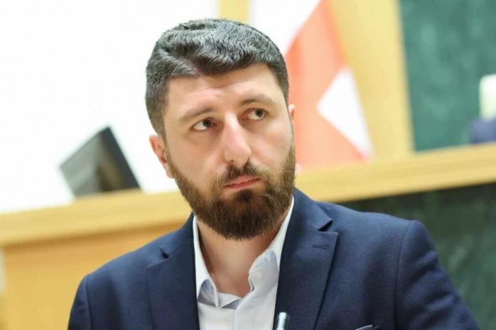არჩილ გორდულაძე: ევროკომისიის პრესსპიკერის განცხადება კანონის უზენაესობის და თავისუფალი მართლმსაჯულების შელახვისა და ზეწოლის მცდელობაა. მოვუწოდებ, მიხედონ თავიანთ ქვეყნებში მიმდინარე მოვლენებს და თავი დაანებონ დამოუკიდებელი საქართველოს, დამოუკიდებელი სასამართლოს გადაწყვეტილებებზე ზეწოლის მოხდენის მცდელობებს