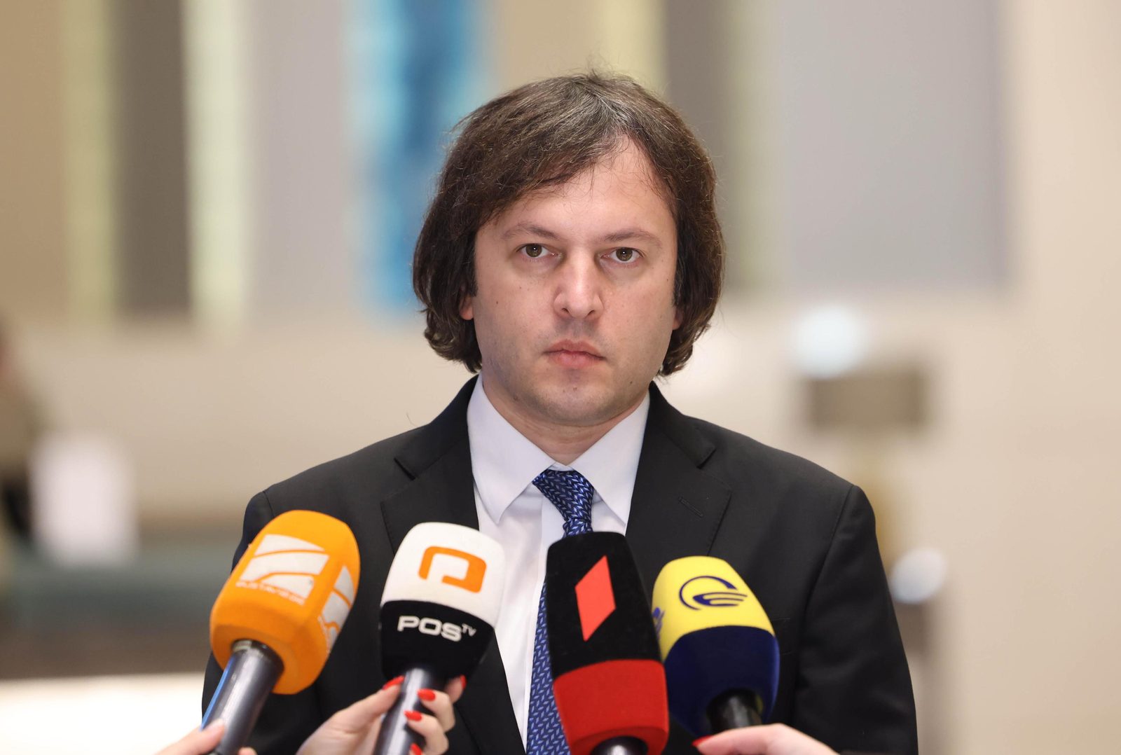 ირაკლი კობახიძე: საჯარო პოლიტიკური თანამდებობის პირების ხელფასები ერთად დავაჯამოთ და წარმოვიდგინოთ, რომ არცერთი არ იღებს ხელფასს, სულ გავანულოთ ეს ხელფასები თეორიულად, პენსია გაიზრდებოდა 3 ლარზე ნაკლებით