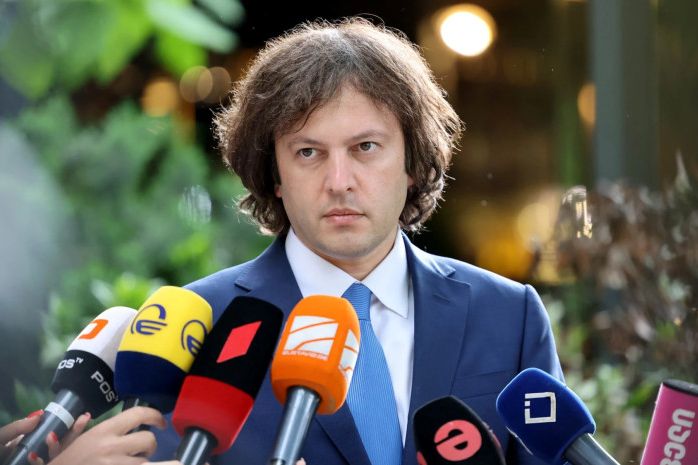 პრემიერი: საშუალო ეკონომიკური ზრდა 3 კვარტლის მონაცემებით არის 7,4%; სავალუტო ფონდისა და მსოფლიო ბანკის წინასწარ პროგნოზს მნიშვნელოვნად ვაჭარბებთ, მნიშვნელოვანი ფაქტორი, რამაც ასევე ხელი შეუწყო მაღალი ტემპის შენარჩუნებას, არის კორუფციის დამარცხება ზედა დონეზე, ამ კუთხით გვქონდა გამოწვევები, თუმცა პრინციპულად გადავჭერით ეს საკითხი