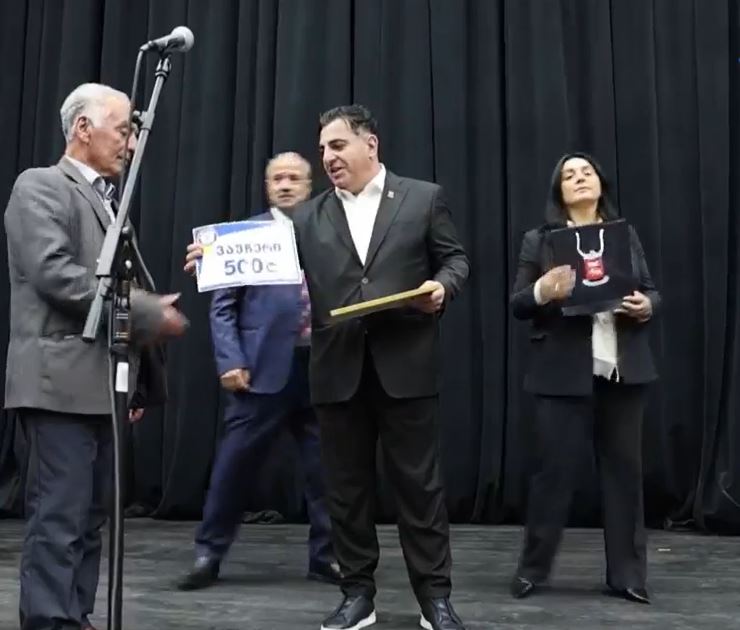 დმანისში ღვაწლმოსილი პედაგოგებისადმი მიძღვნილი საზეიმო ღონისძიება გაიმართა