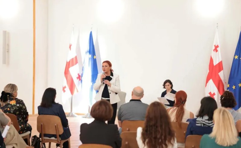 რაზე შეთანხმდნენ 21-ე საჯარო სკოლის მოსწავლეთა მშობლები და მინისტრის მოადგილე - განცხადება
