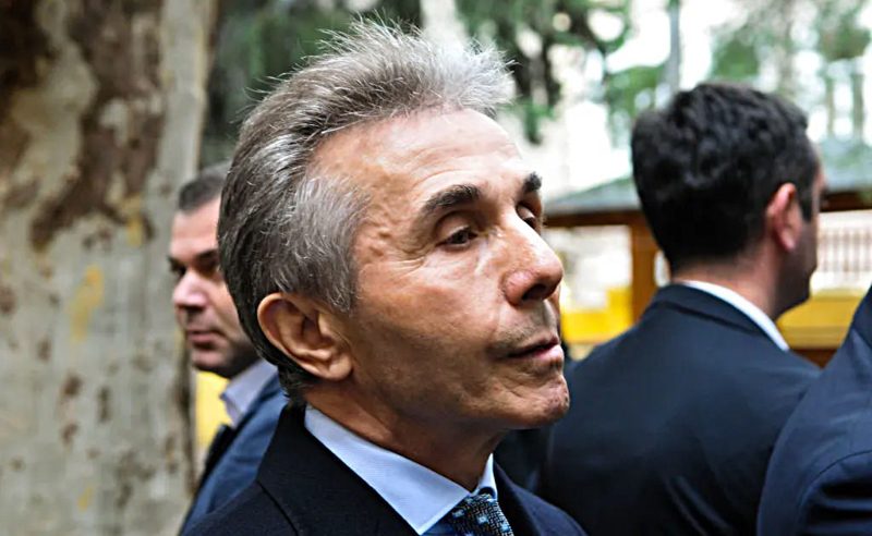 ოპოზიცია ვარაუდობს, რომ ბიძინა ივანიშვილს არა თუ მოეხსენება სანქციები, არამედ უფრო დაუმძიმდება