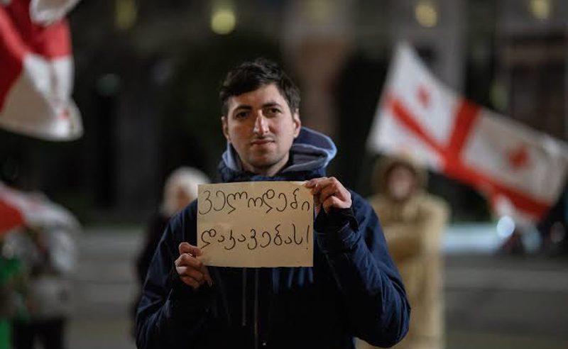 შშმ პირს, 26 მაისს კვამლის გაშვების გამო, 5000 ლარიანი ჯარიმა დააკისრეს