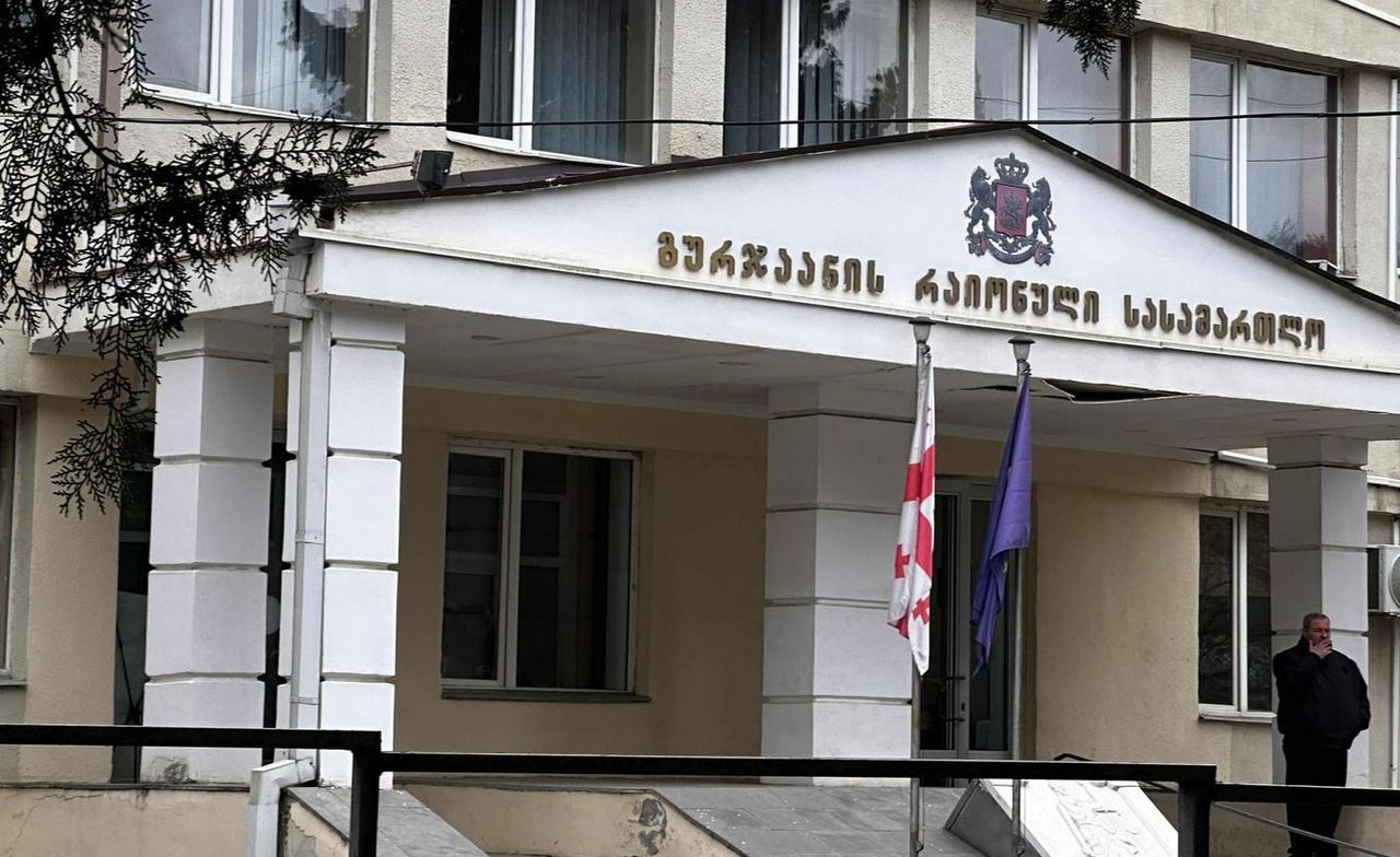 გურჯაანში, მოზარდის გაუპატიურებისა და მის მიმართ წლების განმავლობაში განხორციელებული სექსუალური ხასიათის სხვაგვარი ქმედებების საქმეზე დაკავებულს აღკვეთის ღონისძიების სახით პატიმრობა შეეფარდა