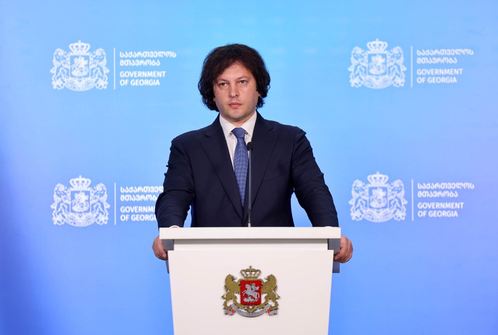მთავრობის გადაწყვეტილებით, 70 წლამდე ასაკის პენსიონერების პენსია 1-ელი იანვრიდან 20 ლარის ნაცვლად, 45 ლარით გაიზრდება და 415 ლარი გახდება