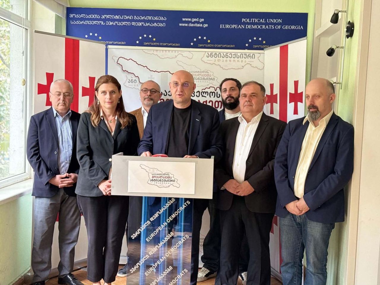 „ანტიანექსიურ პლატფორმას“ ახალი წევრები, მათ შორის თეონა აქუბარდია, გიორგი რუხაძე და მამუკა სამხარაძე შეუერთდნენ